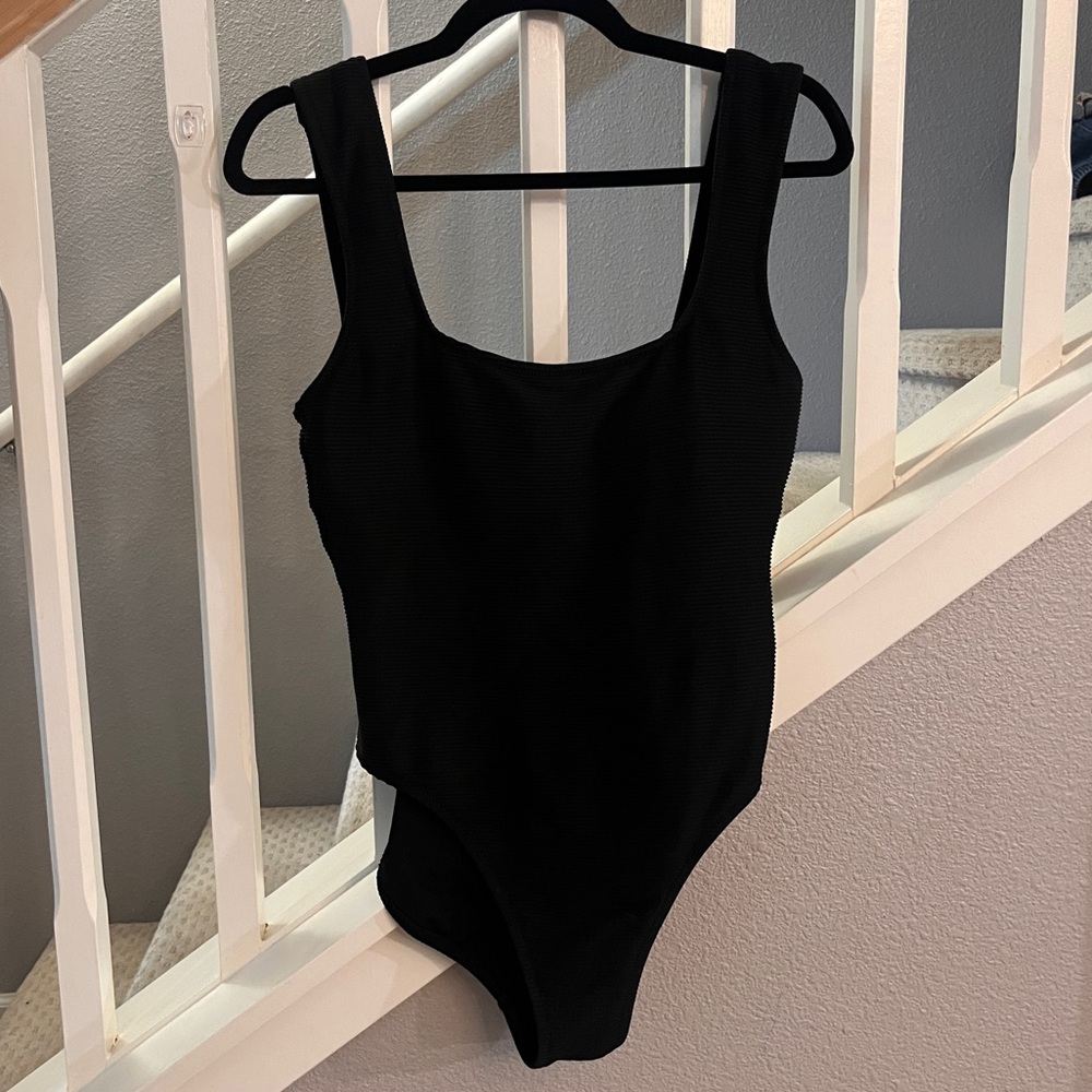 Women's J. Crew Monokini One Piece Low back Swim Black Size 10